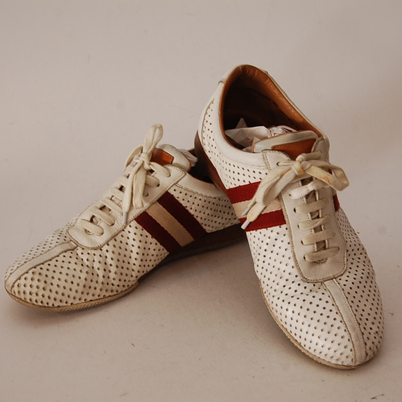 bally frenz perforated sneakers